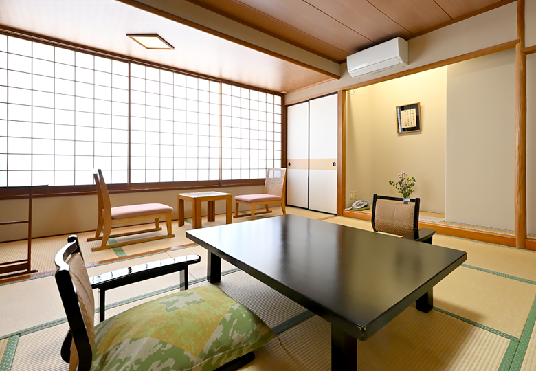 中屋敷