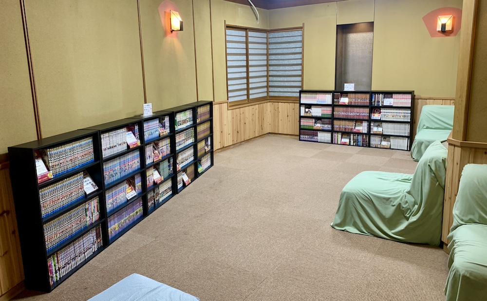 館内の1階「まんが堂」好評です。